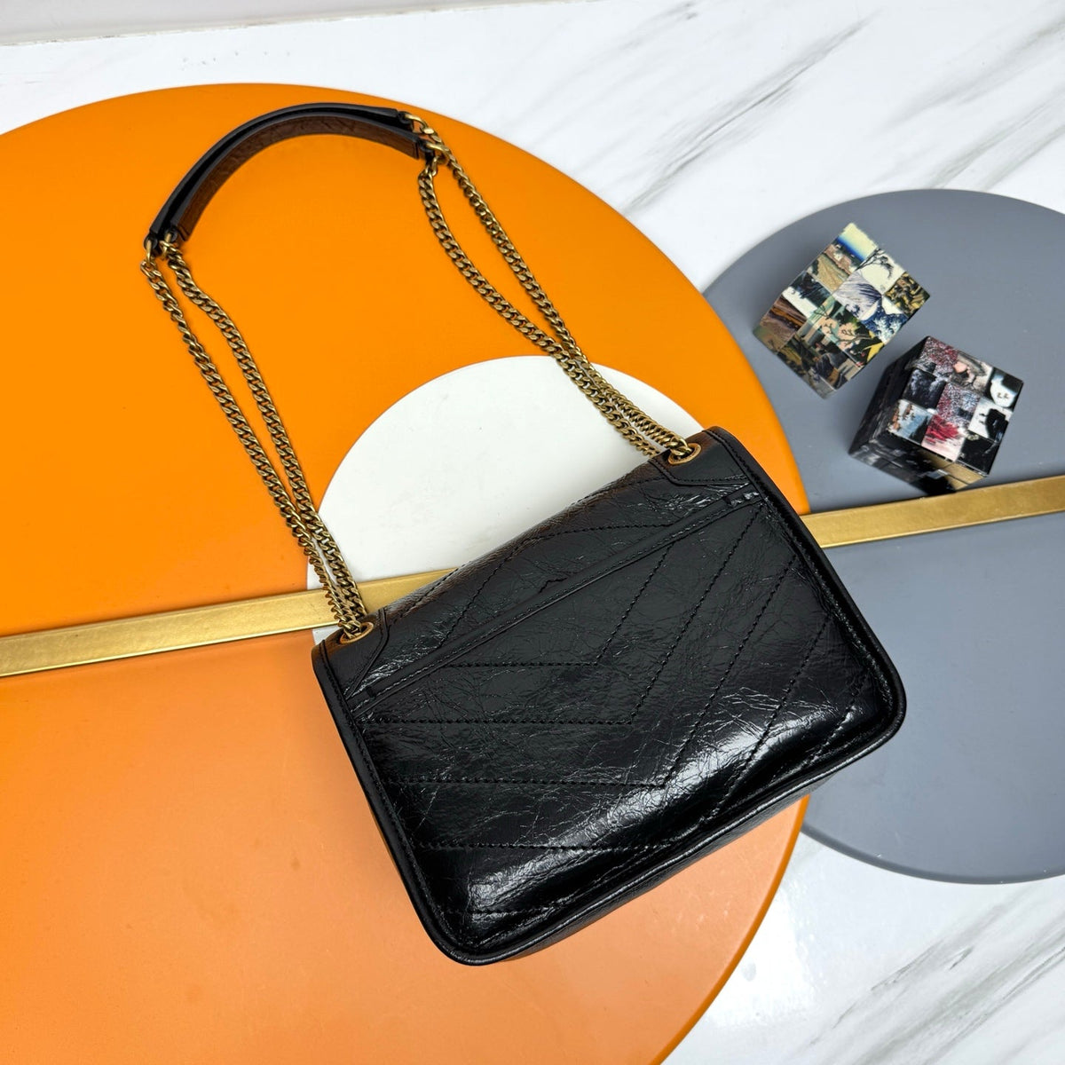 Niki Baby Shoulder Bag 22cm Black Glossy Leather 285487
