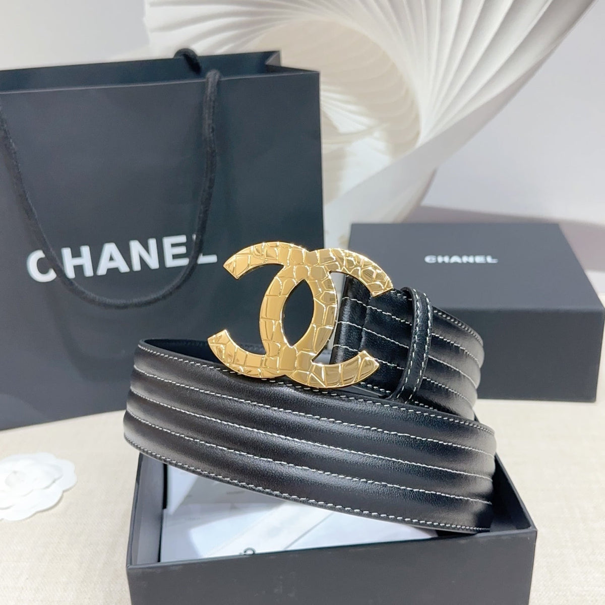 CC Belt 5.0 Wide Gold-Tone CC Buckle Black Cowhide 200098