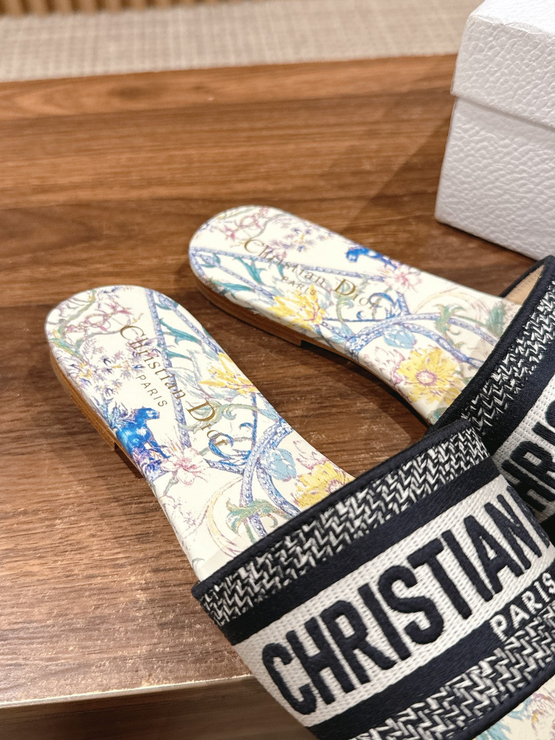 CD 26s Slide Sandals In Multicolor Floral Map Print Logo Strap