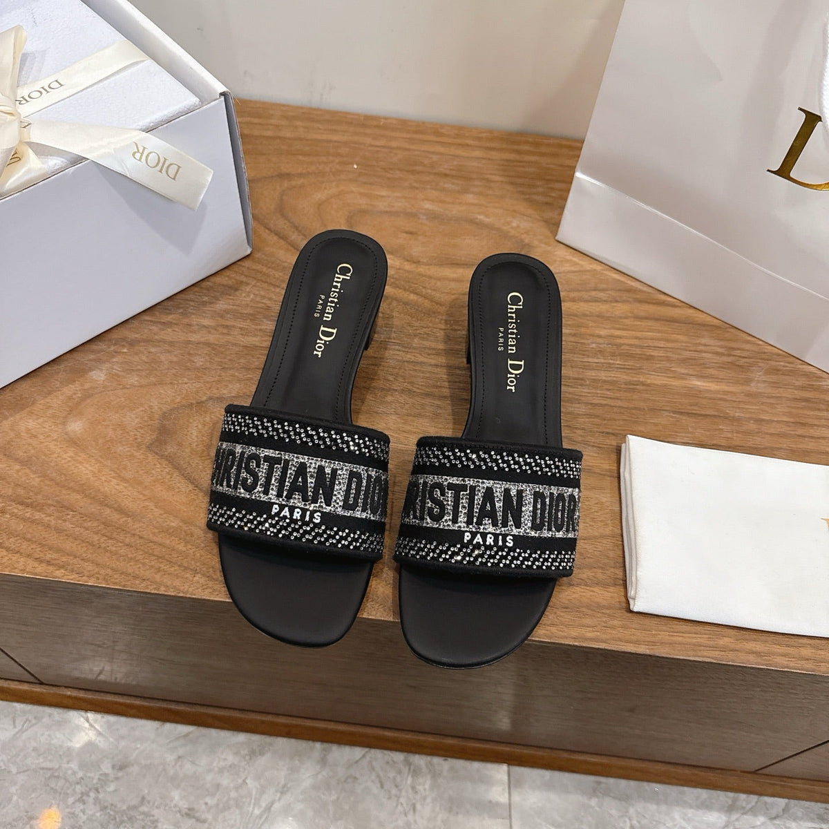 CD 26s Embroidered Sandals Black Canvas Leather 685617