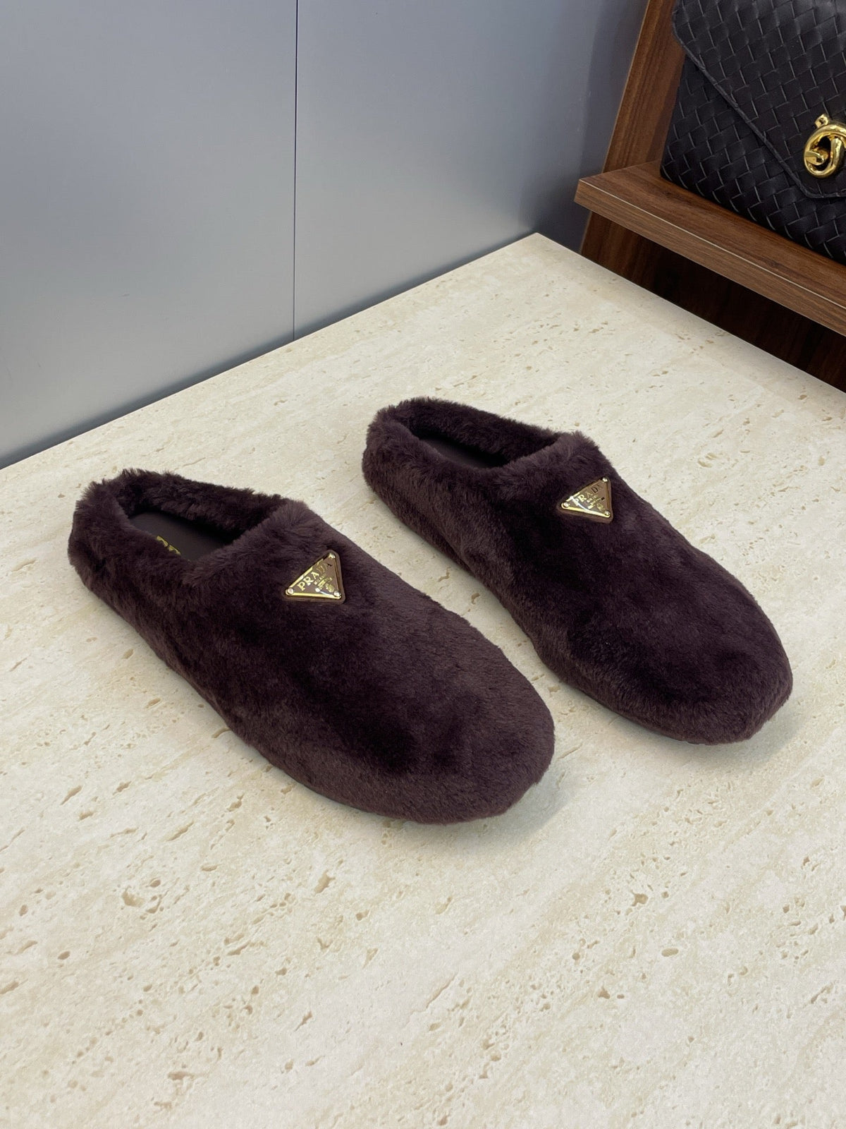 Prada 25s Slide Burgundy Shearing 551885