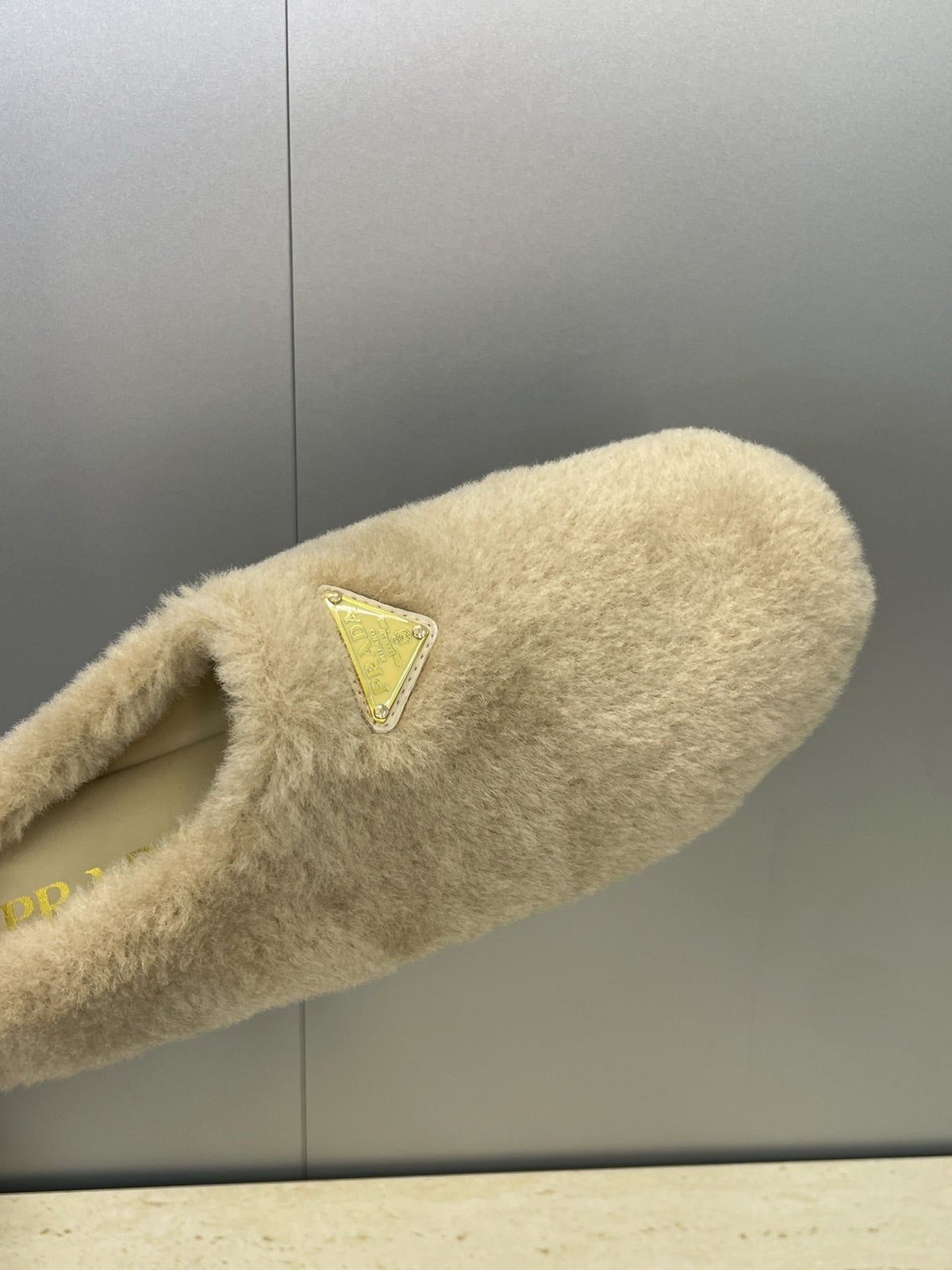 Prada 25s Slide Warm Beige Shearing 551888
