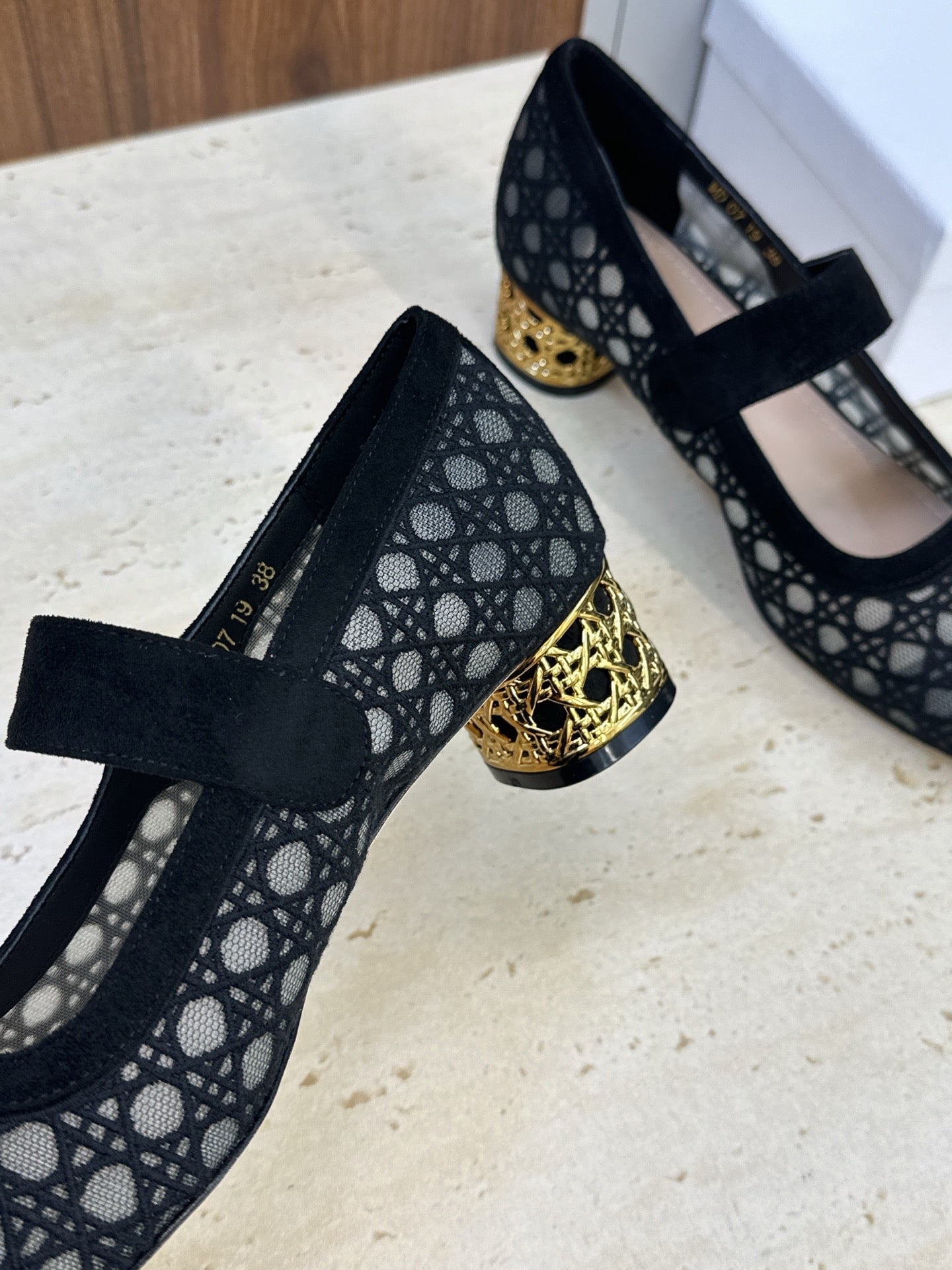 CD 26 Lolita High Heels 40 Black Mesh Gold 633052