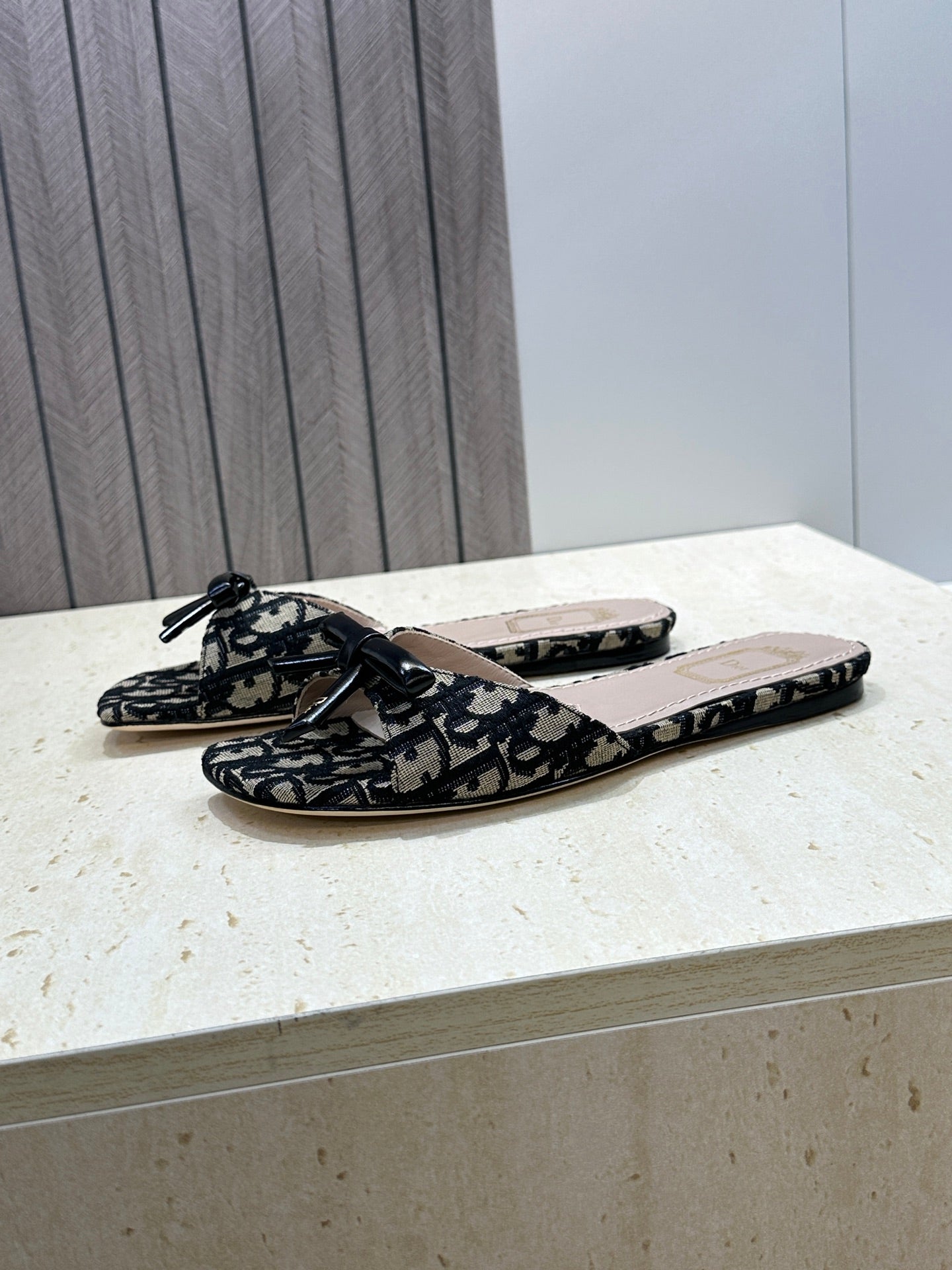 CD Dior Bow Slides Beige Black Canvas 884665