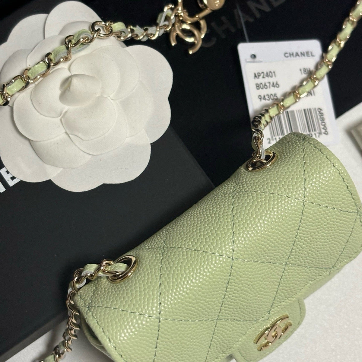 CC 26s Waist Belt Bag Chain Mint Green Caviar 212339
