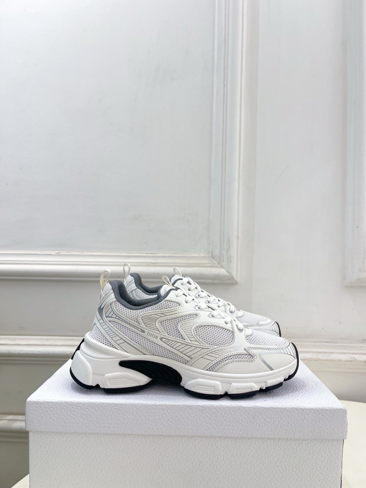 CD SS26 B30 Sneakers White Cowhide Mesh 631929