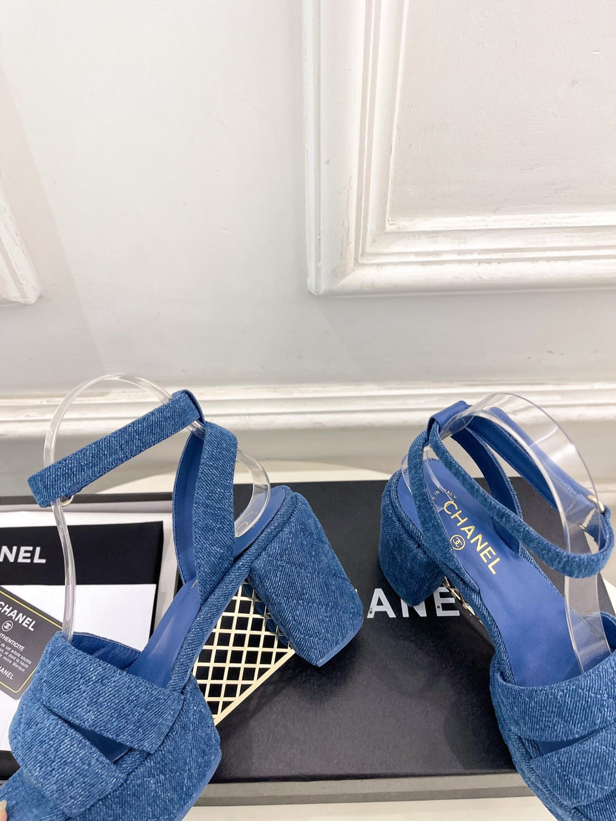 CC 26s HighHeeled Platform Sandals 85 Dark Blue Denim 631871
