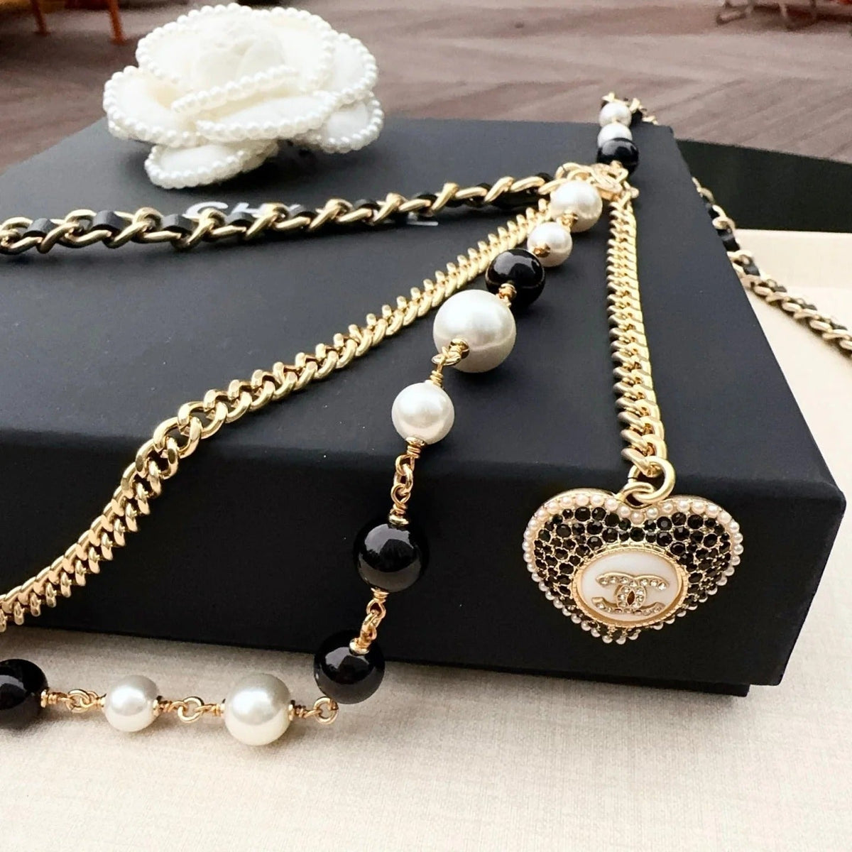 Chanel 2026 Multi-Layer Pearl Charm Belt 210473
