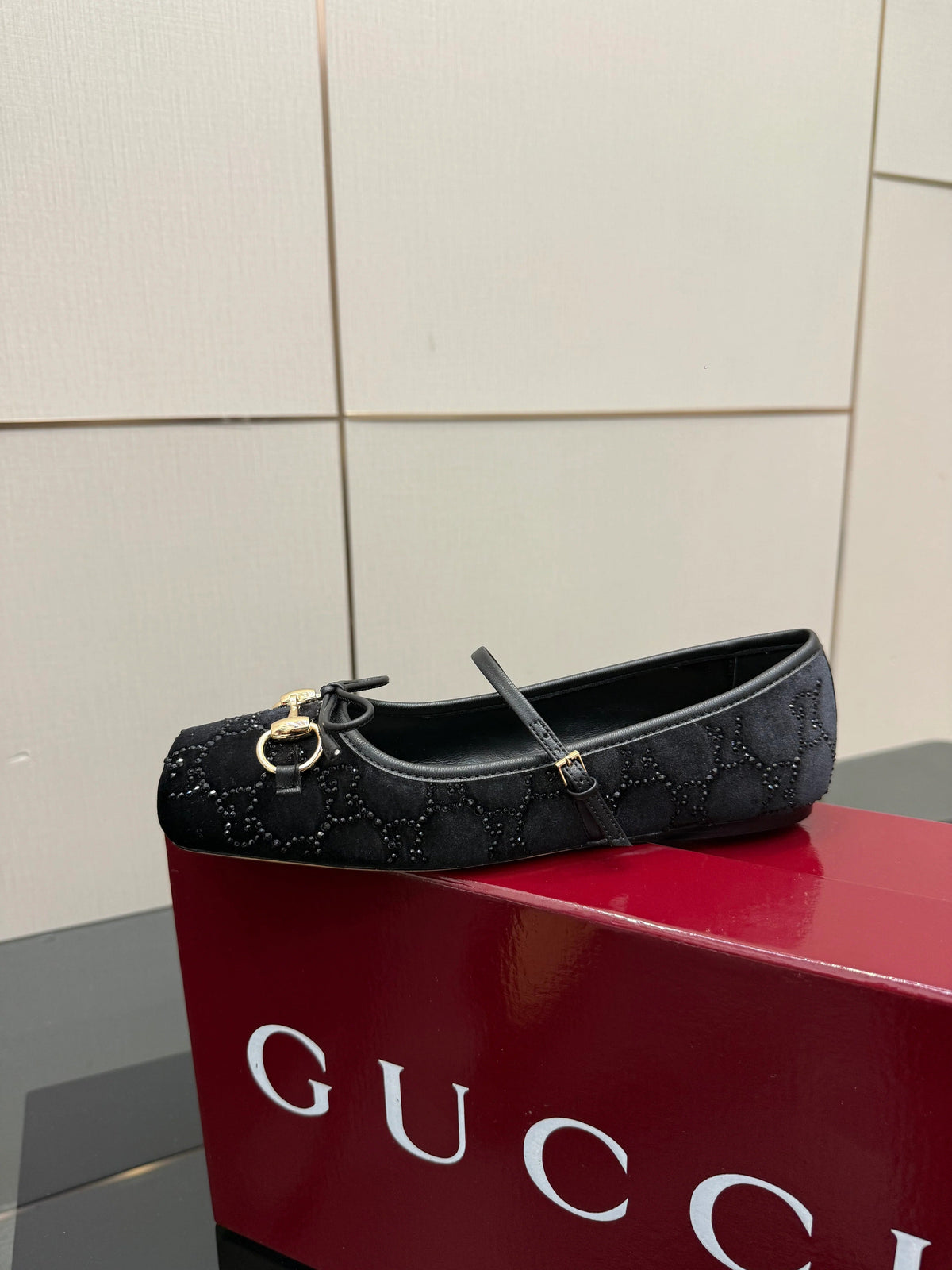 Gucci 2026 Crystal Rhinestone Ballet Flat Black Velvet Leather 629715