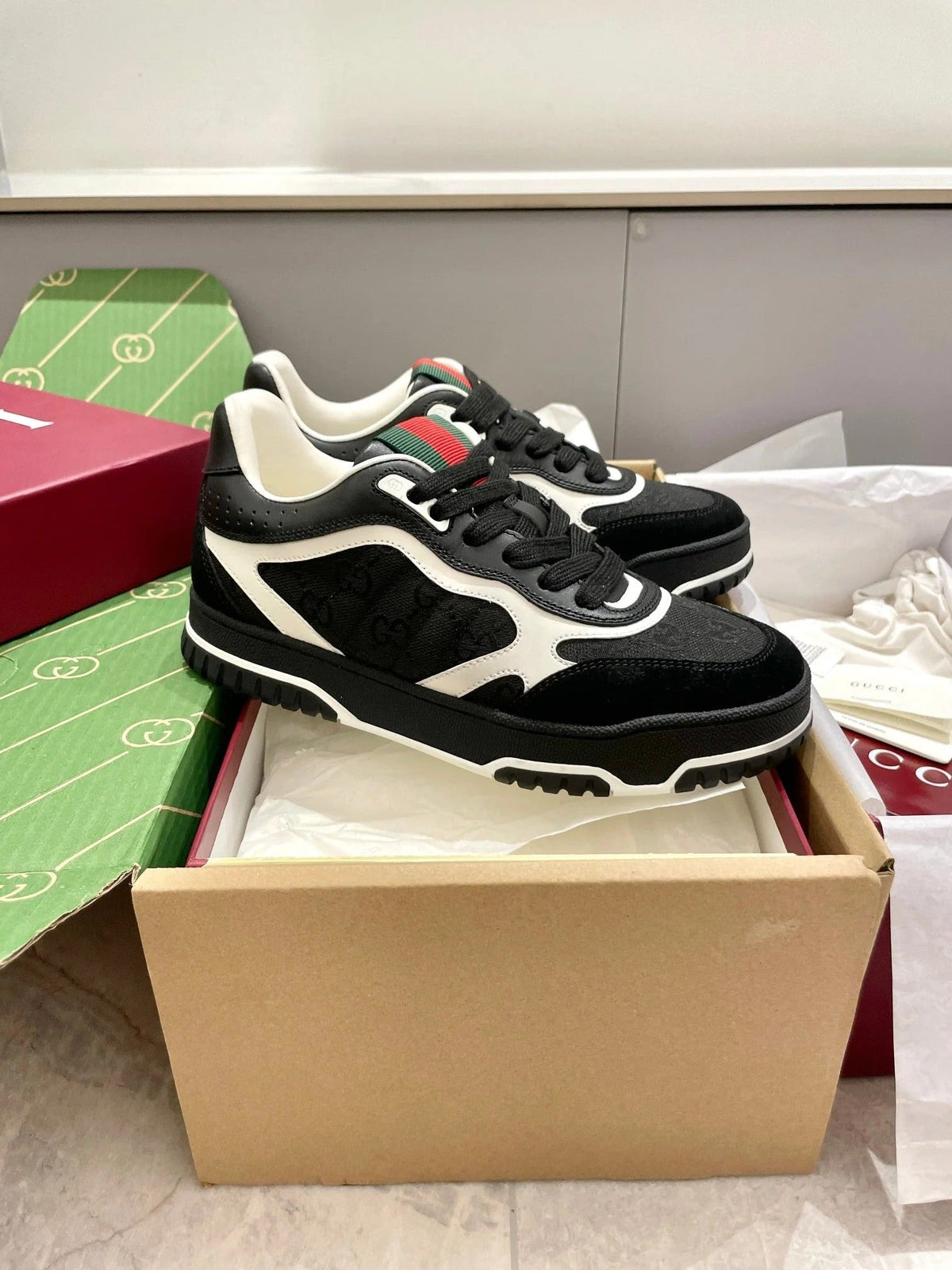 GG 26 Sneaker Black Red Green Cowhide 632872