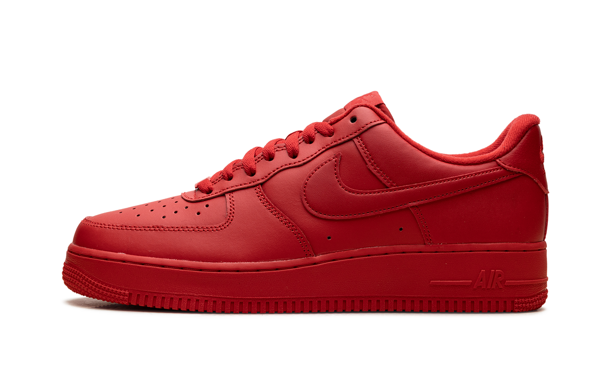 Air Force 1 '07 LV8 "Triple Red" CW6999 600