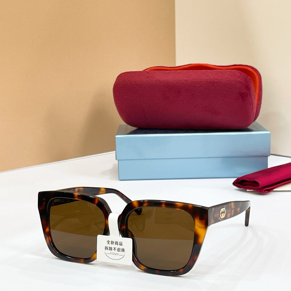 GUCCI Sunglasses GG2102S
